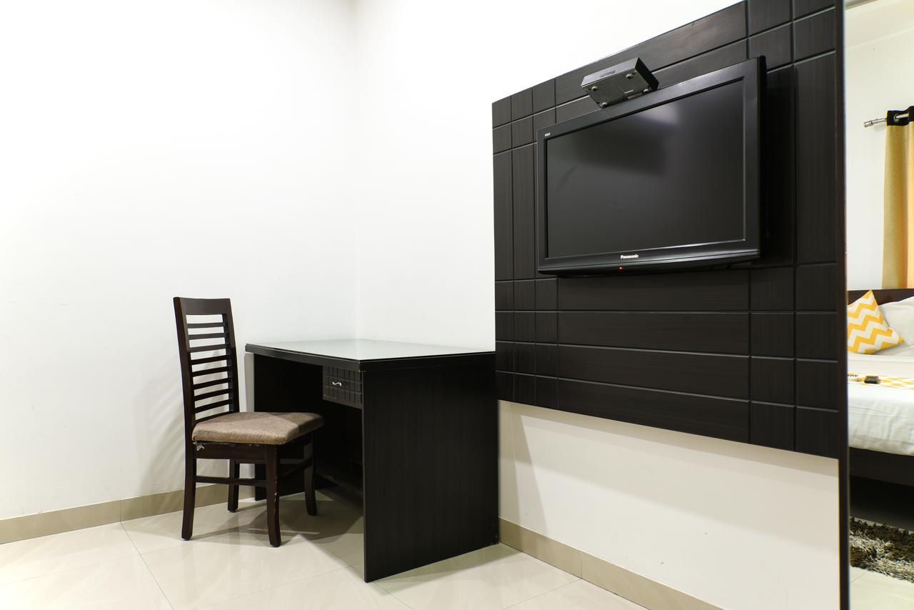 Fabhotel Hill View Jubilee Hills Hyderabad Exteriör bild